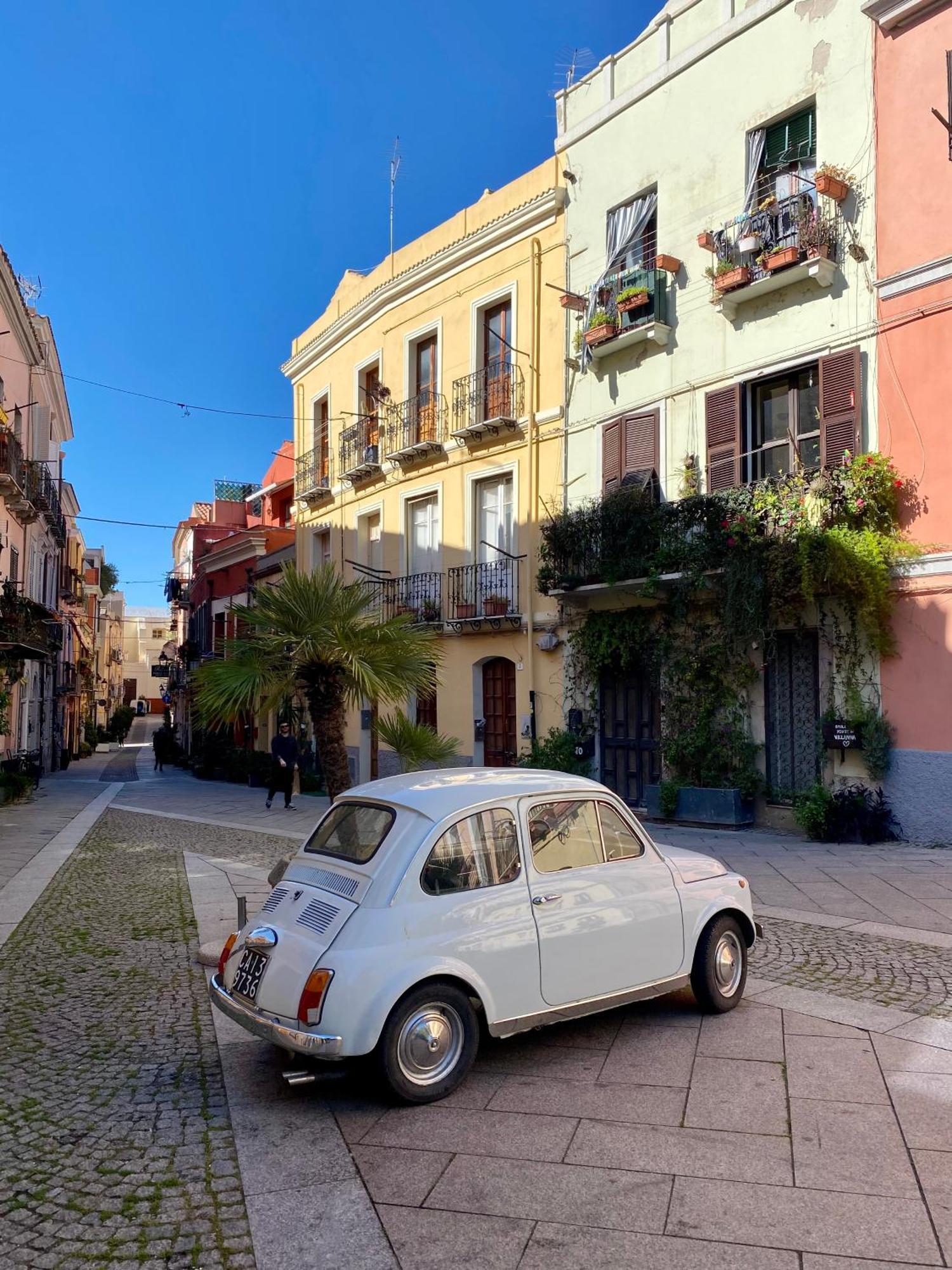 Filippo'S Home In Villanova Cagliari Exteriör bild